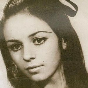 Meet your Posher, Nasrin